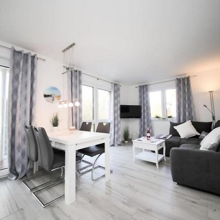 Ferienwohnung Ostseetraum ชาร์บอยท์ซ ภายนอก รูปภาพ
